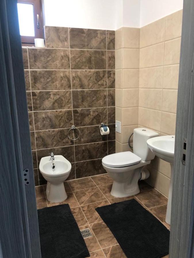 Ilinca-Zgatia Apartman Karácsonkő Kültér fotó